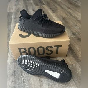 SOLD! Yeezy boost 350 size 6.5